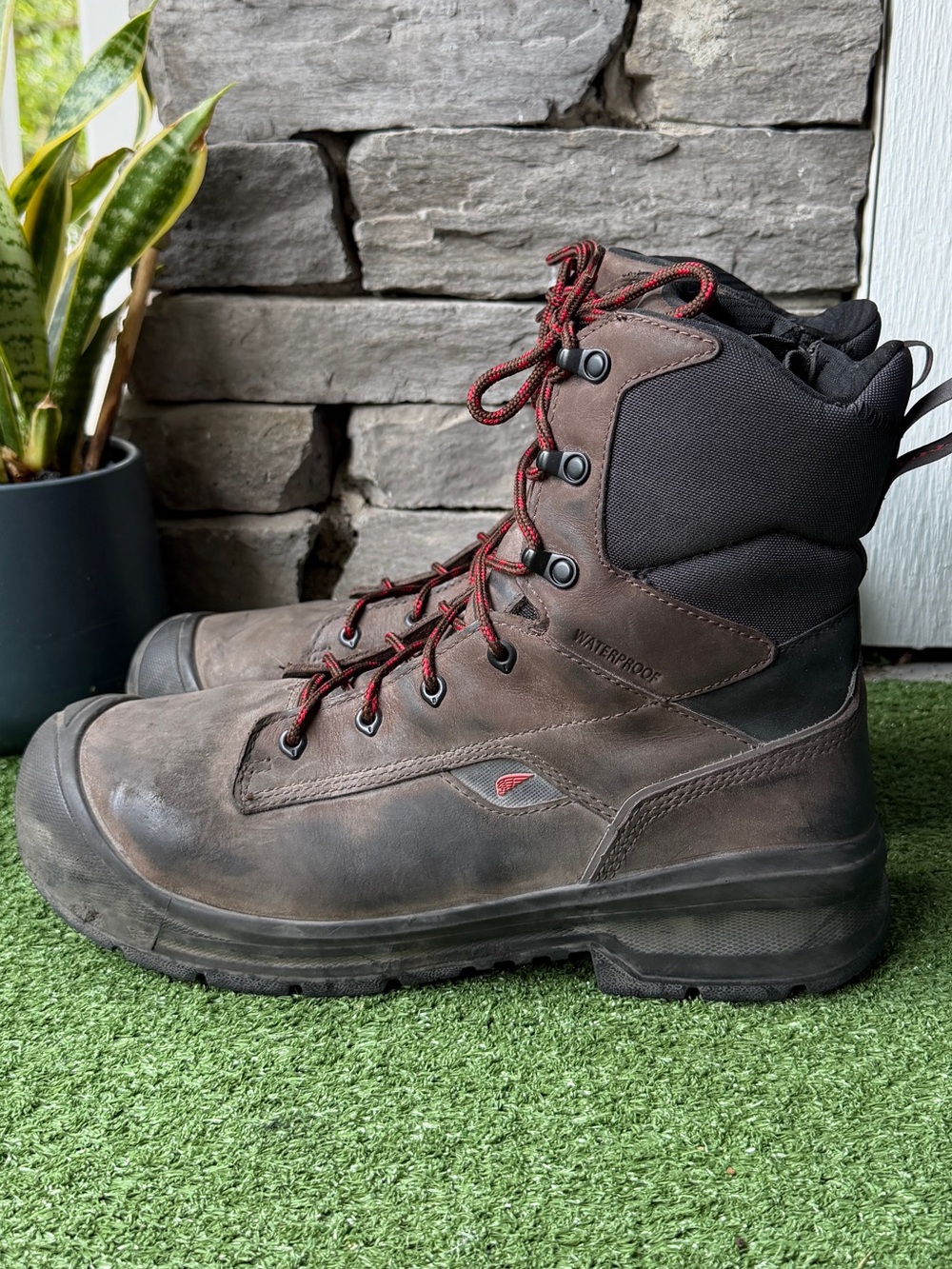 Red Wing Waterproof Metguard Safety Toe Mens Work Boots (Style 3033)